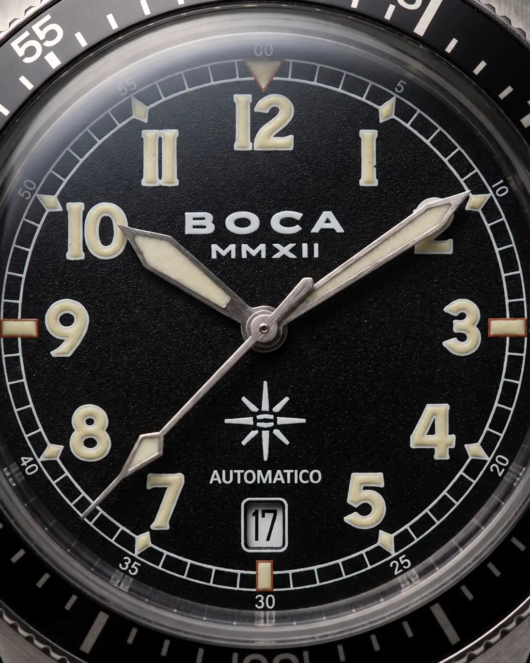 RELOJ NEGRO BOCA