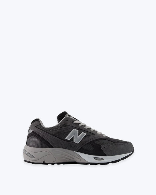 ZAPATILLAS NEW BALANCE 880R GRIS