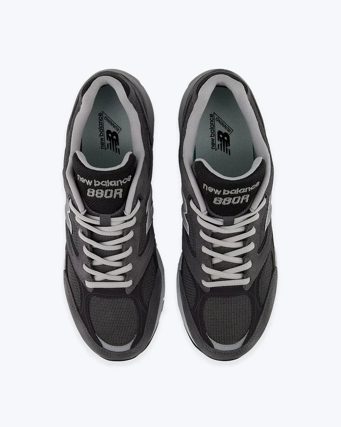ZAPATILLAS NEW BALANCE 880R GRIS