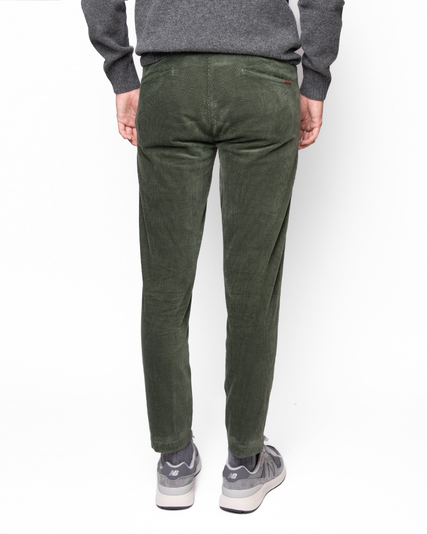 PANTALON CHINO C/PINZA PANA AT.P.C.O. 880/PANA VERDE OSC. / 52