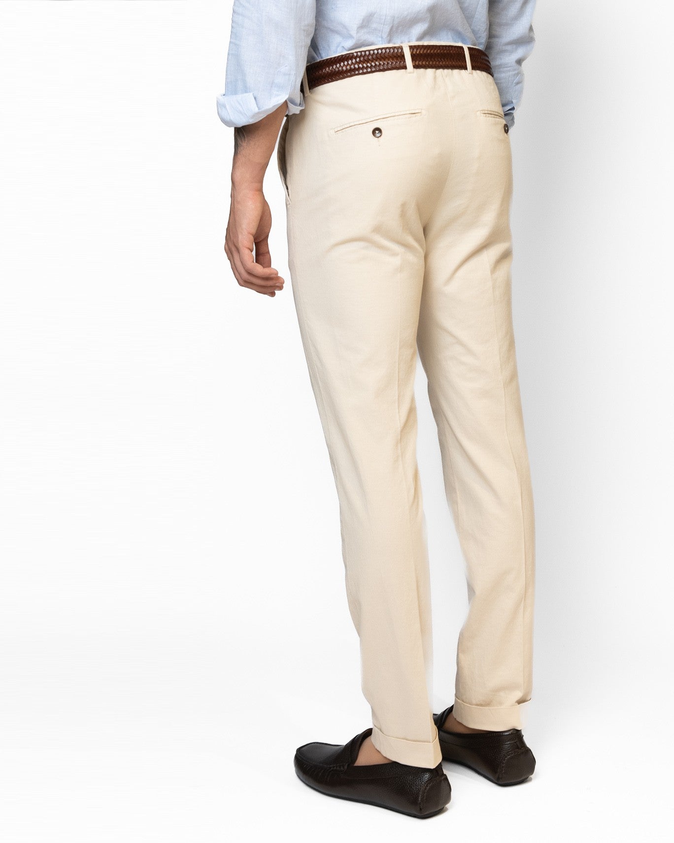 PANTALÓN CHINO CON VUELTA SEVENTY 004/BEIGE / 56