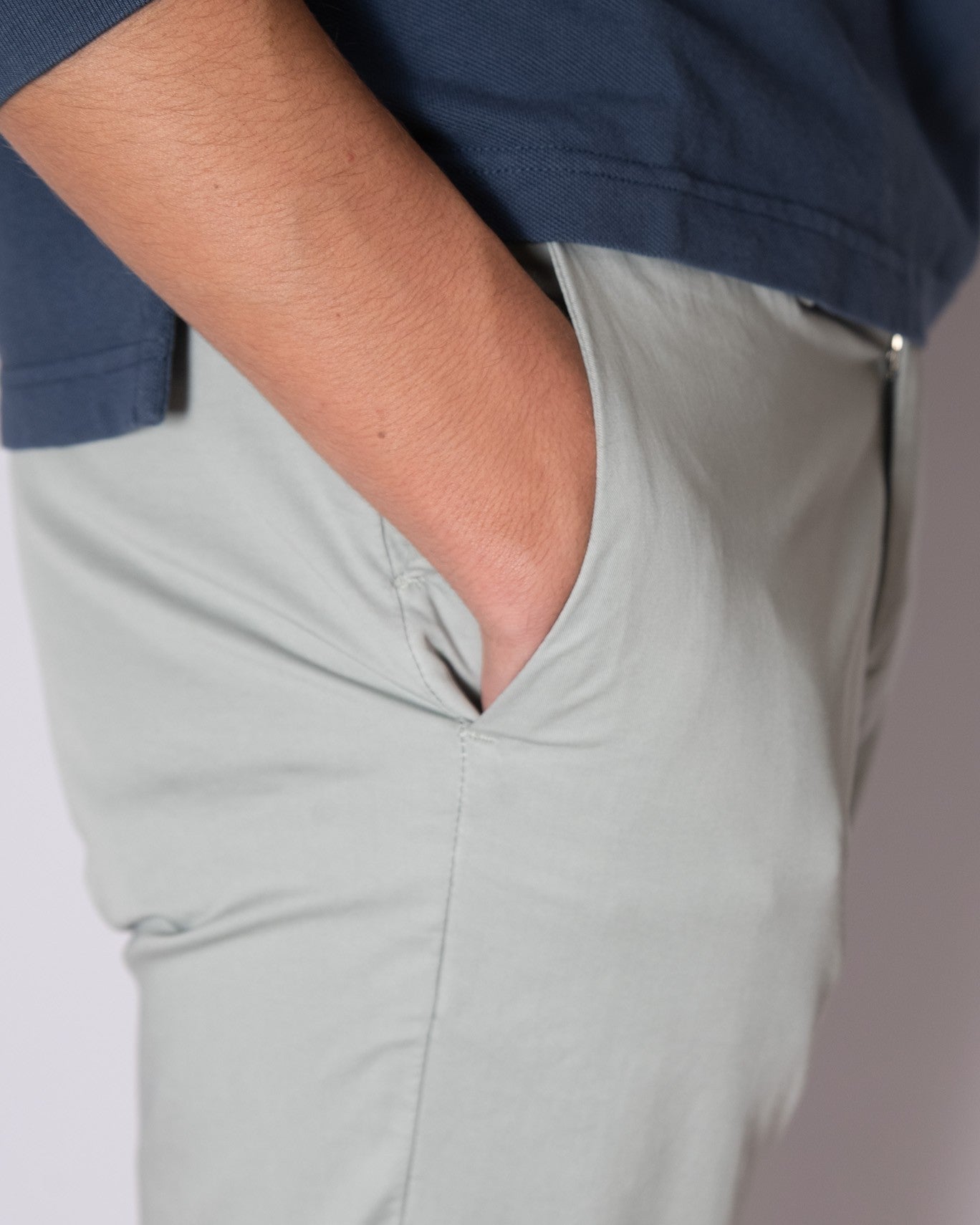 PANTALON CHINO RE-HASH 5497/GRIS CL. / 40