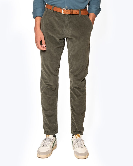 PANTALÓN CHINO PANA  BOMBOOGIE 322/PANA VERDE OLIVA / 36