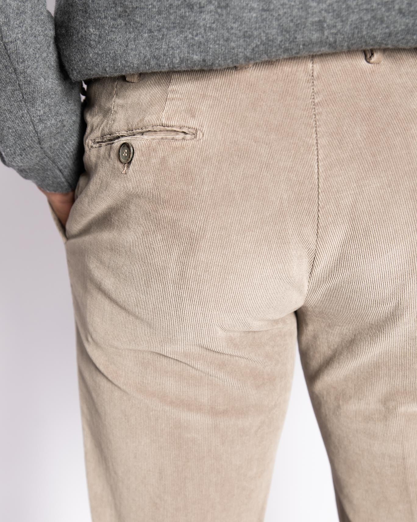 PANTALÓN CHINO PANA SANTANIELLO 19/PANA BEIGE OSC. / 58