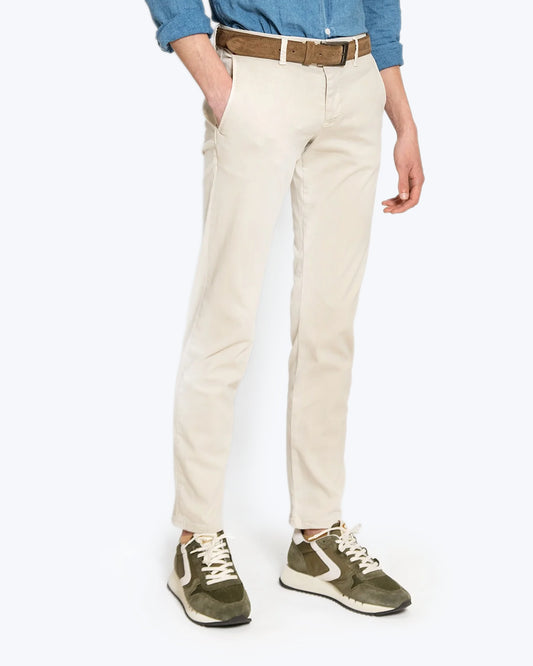 PANTALÓN CHINO BEIGE CLARO DRIVER PANTS MAC JEANS