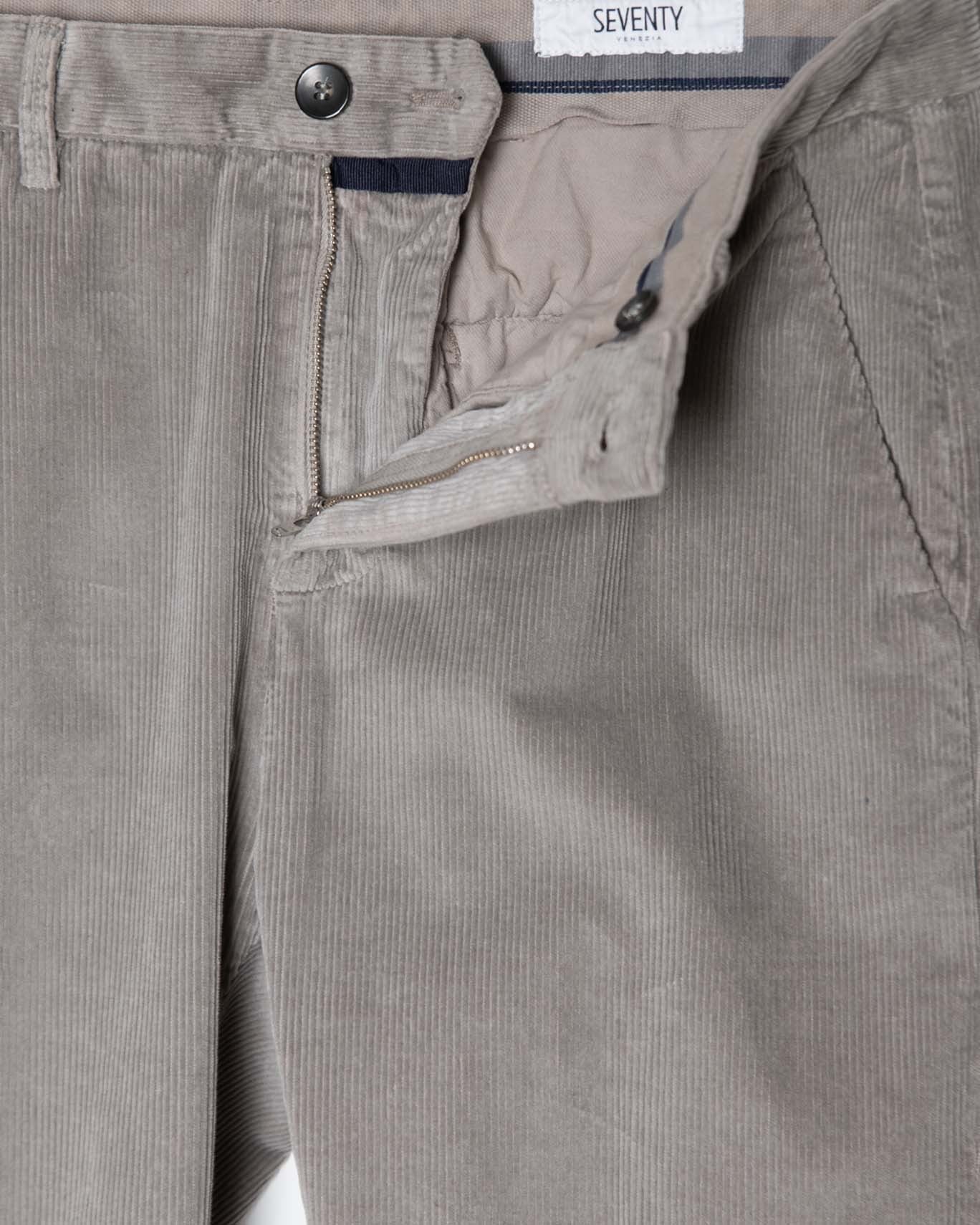 PANTALÓN CHINO PANA SEVENTY PT044/PANA GRIS OSC. / 56