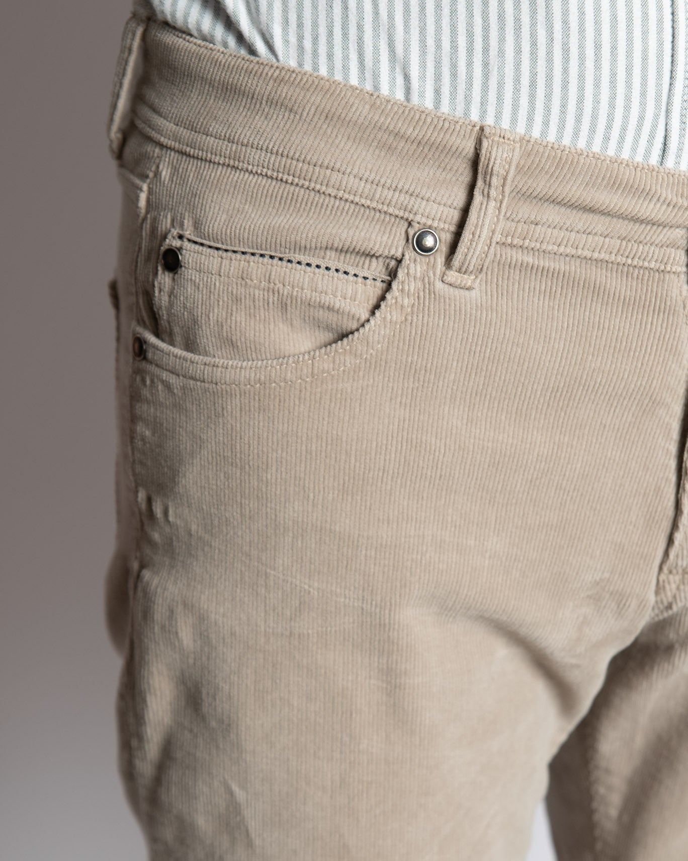 PANTALÓN PANA TWAY 593/PANA BEIGE OSCURO. / 56